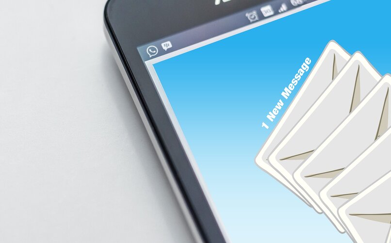 mobile Android avec emails